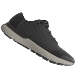 Trendsetting Sneaker